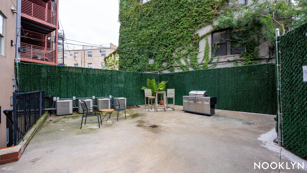 1359 Myrtle Ave  - Photo 1