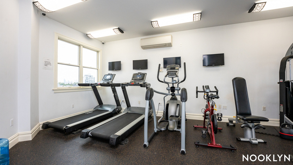 1359 Myrtle Ave  - Photo 4