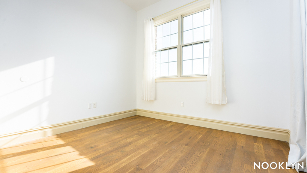 1359 Myrtle Ave  - Photo 16