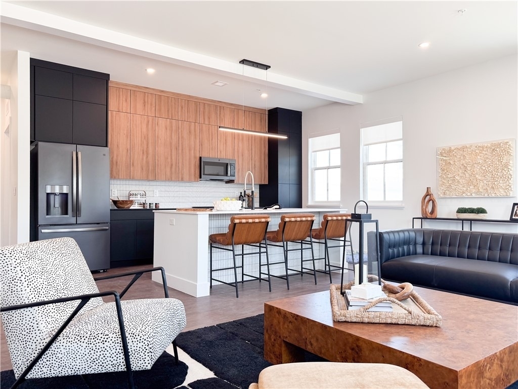 75 Monroe Avenue - Photo 1