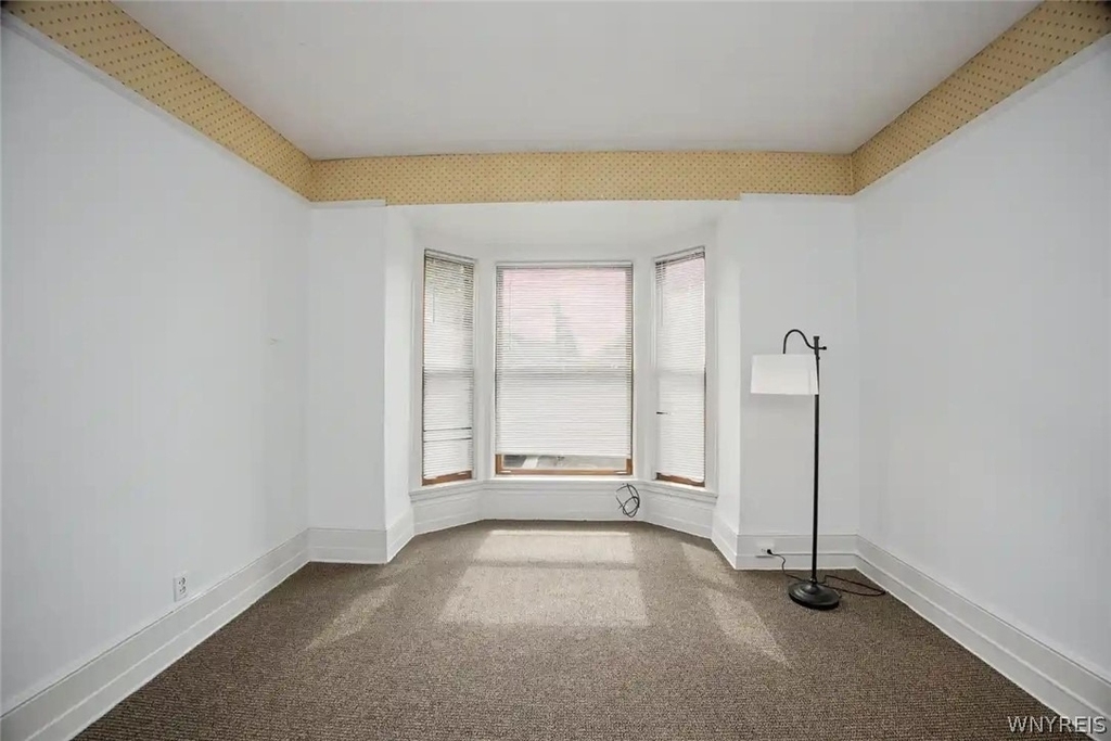 493 Delaware Avenue - Photo 8
