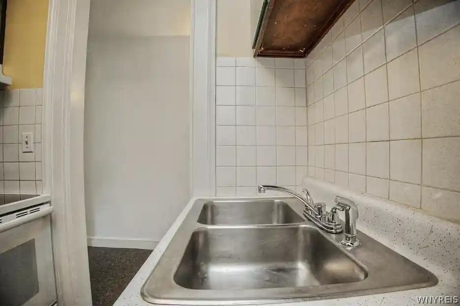 493 Delaware Avenue - Photo 34