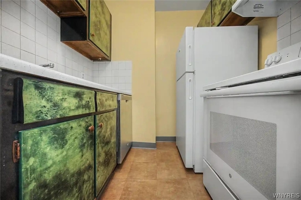 493 Delaware Avenue - Photo 19