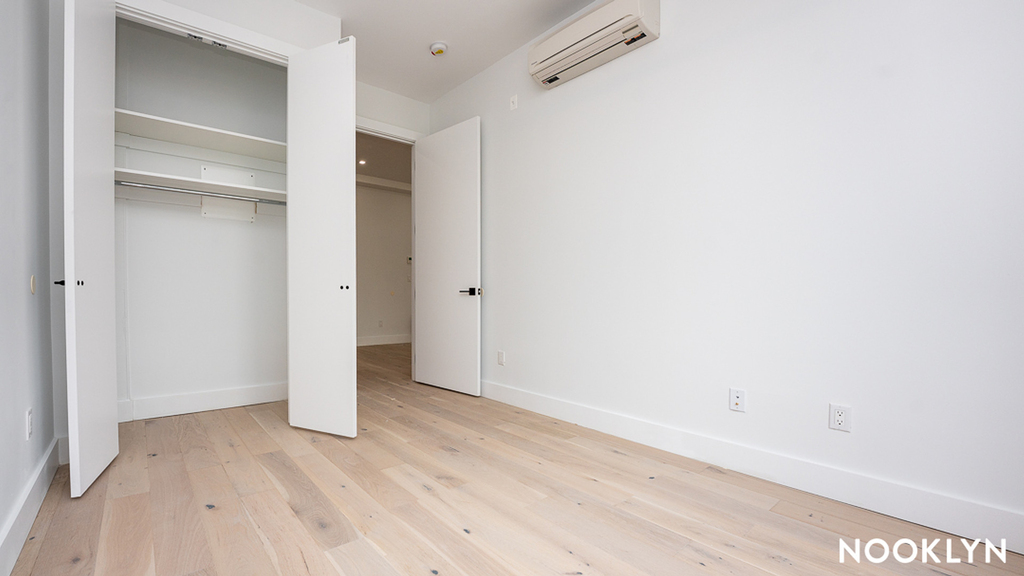 491 Evergreen Ave - Photo 11