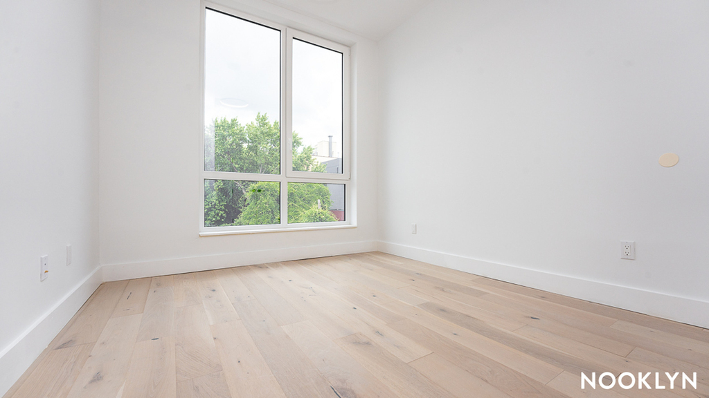 491 Evergreen Ave - Photo 9