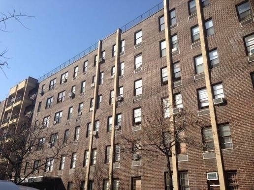 235 West 22nd Street Apartment 7J - Photo 0