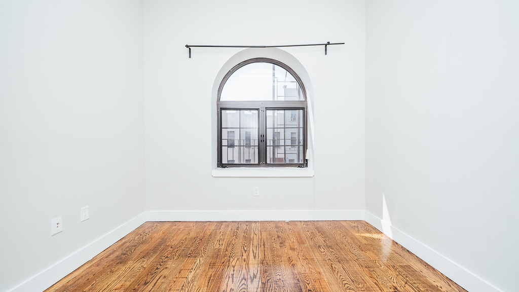 358 Palmetto St - Photo 1