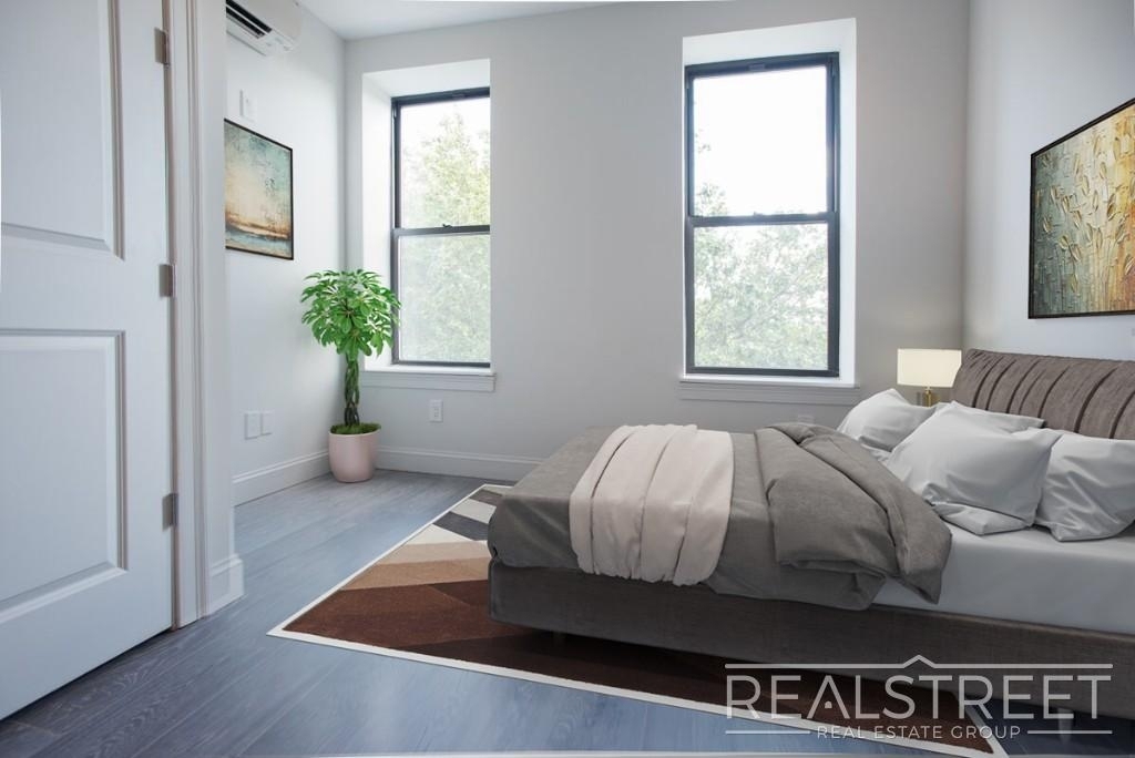 2351 Pacific St - Photo 2
