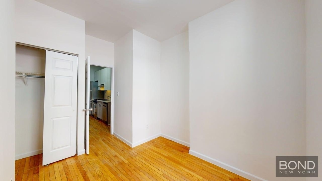 East 91st Street - Photo 0