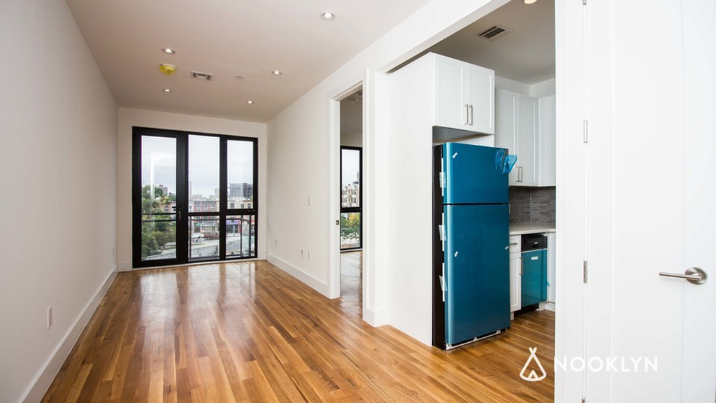 102 Somers St - Photo 9