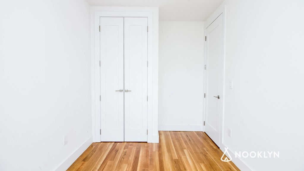 102 Somers St - Photo 5