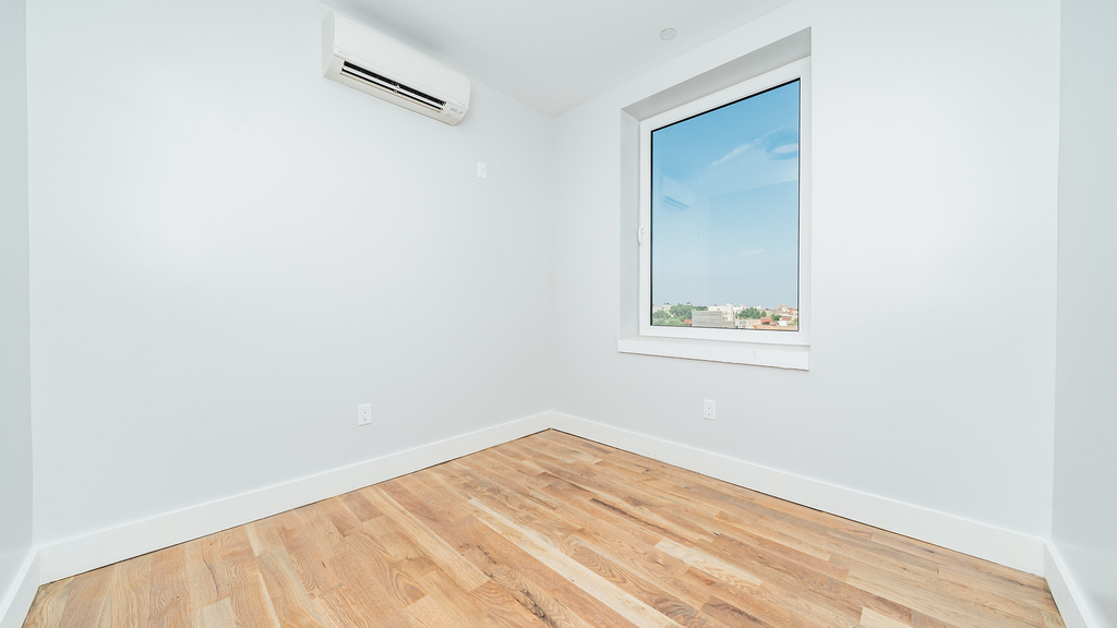 916 Bergen St - Photo 12