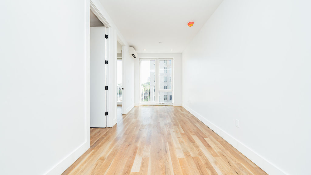 916 Bergen St - Photo 16