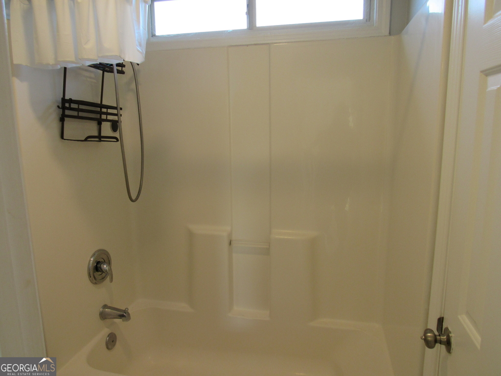 305 Sunderland Circle - Photo 32