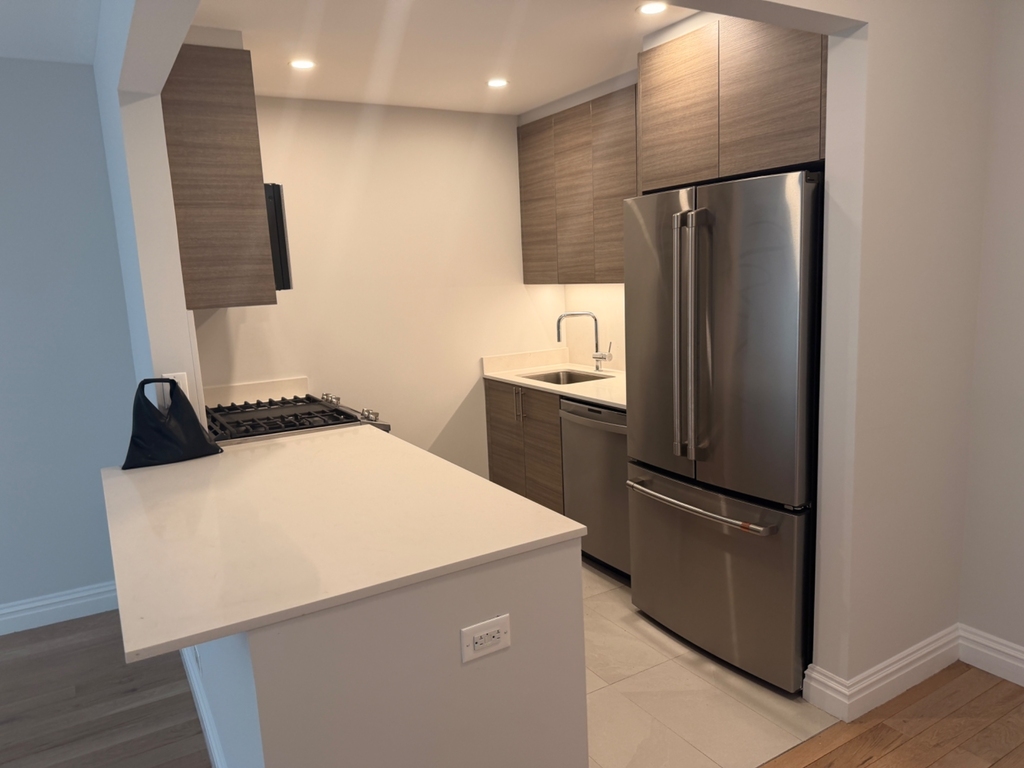West 48th Street - Photo 5
