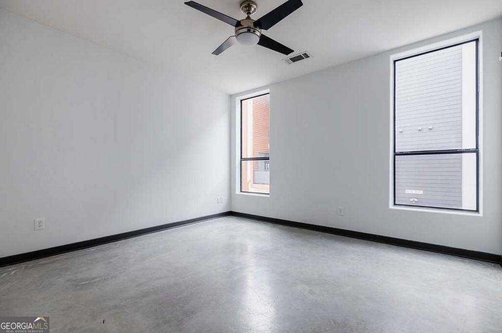 972 Dekalb Avenue Ne - Photo 14