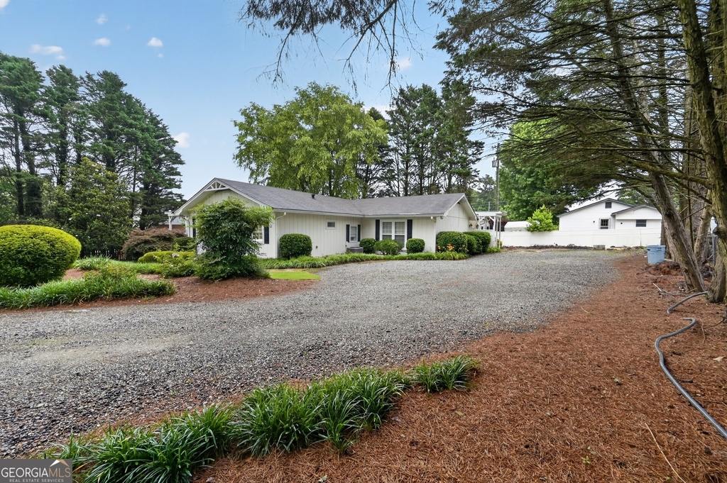1455 Courtney Lane - Photo 5