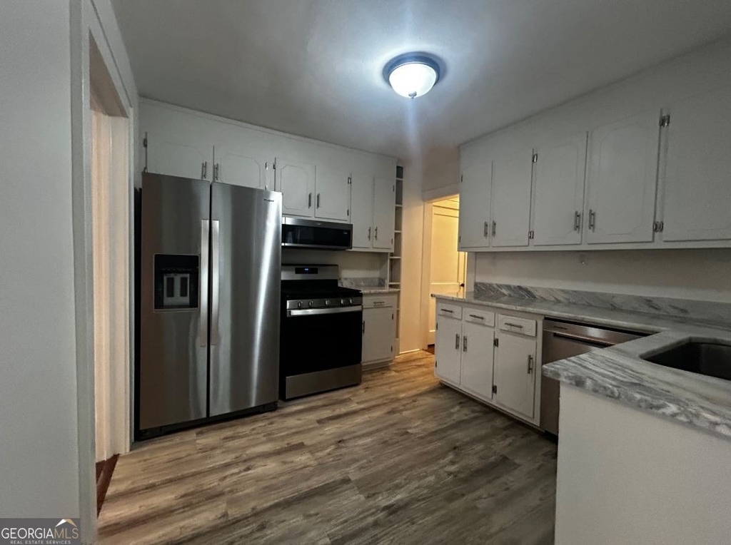 300 N College Street - Photo 3