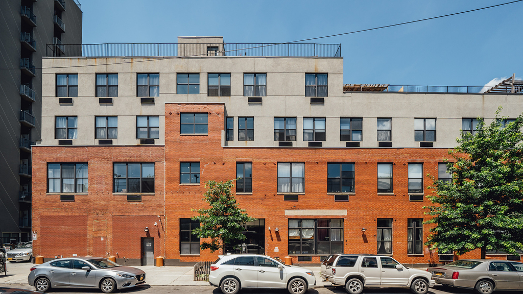 41 Kosciuszko St - Photo 3