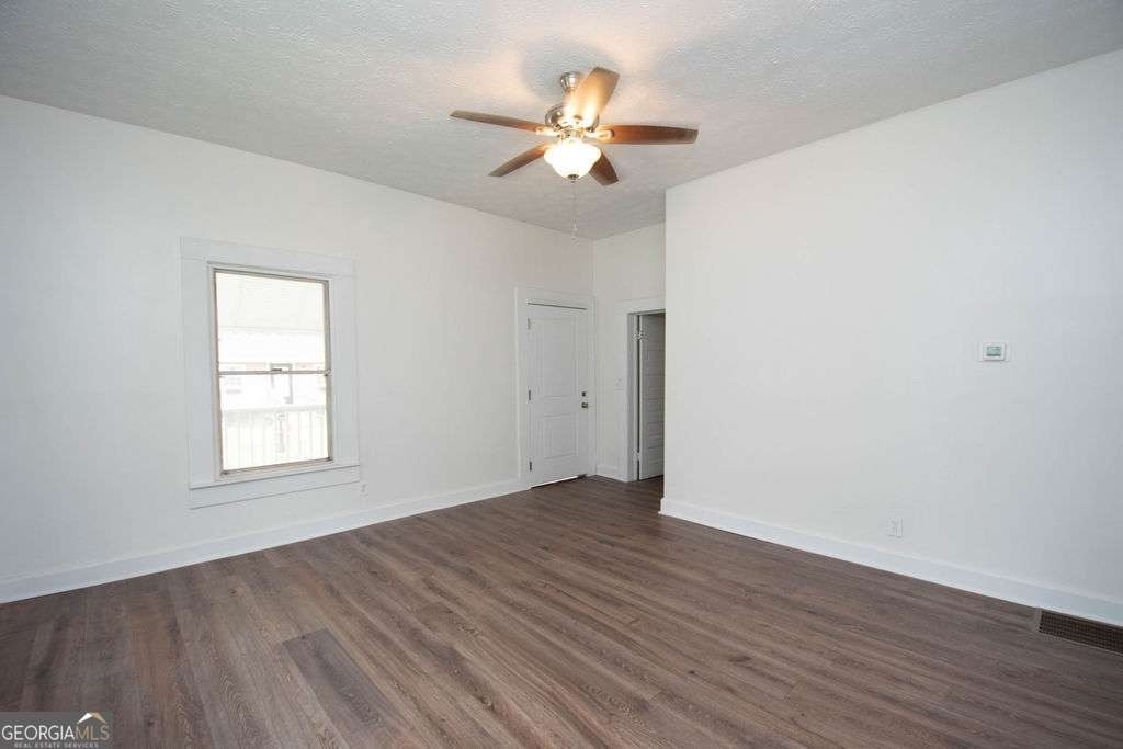 903 Georgia Avenue - Photo 5