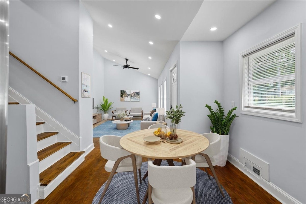 2223 Columbia Drive - Photo 4