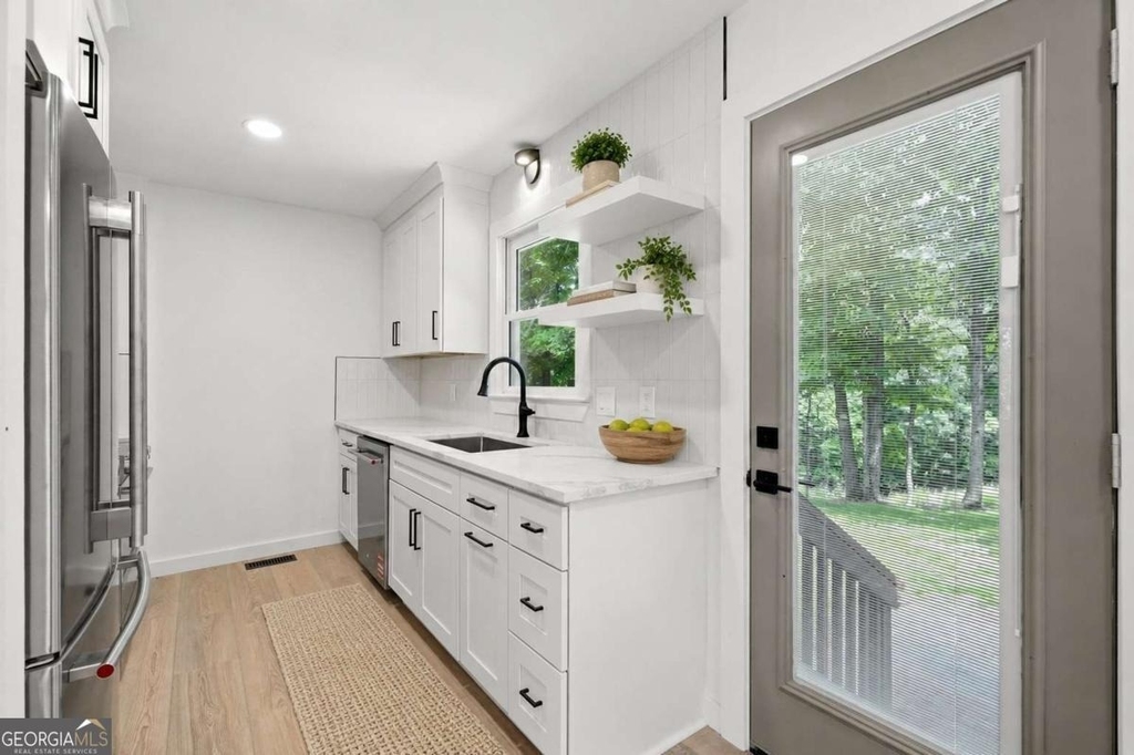 26 Ridgeview Court - Photo 2
