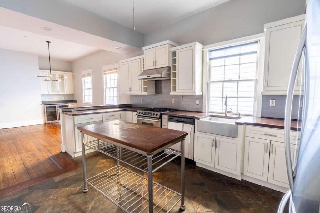 311 Josephine Street Ne - Photo 13