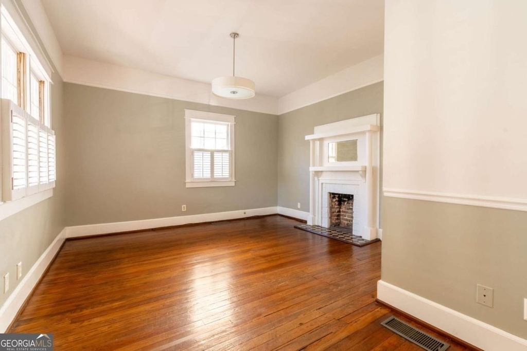 311 Josephine Street Ne - Photo 4