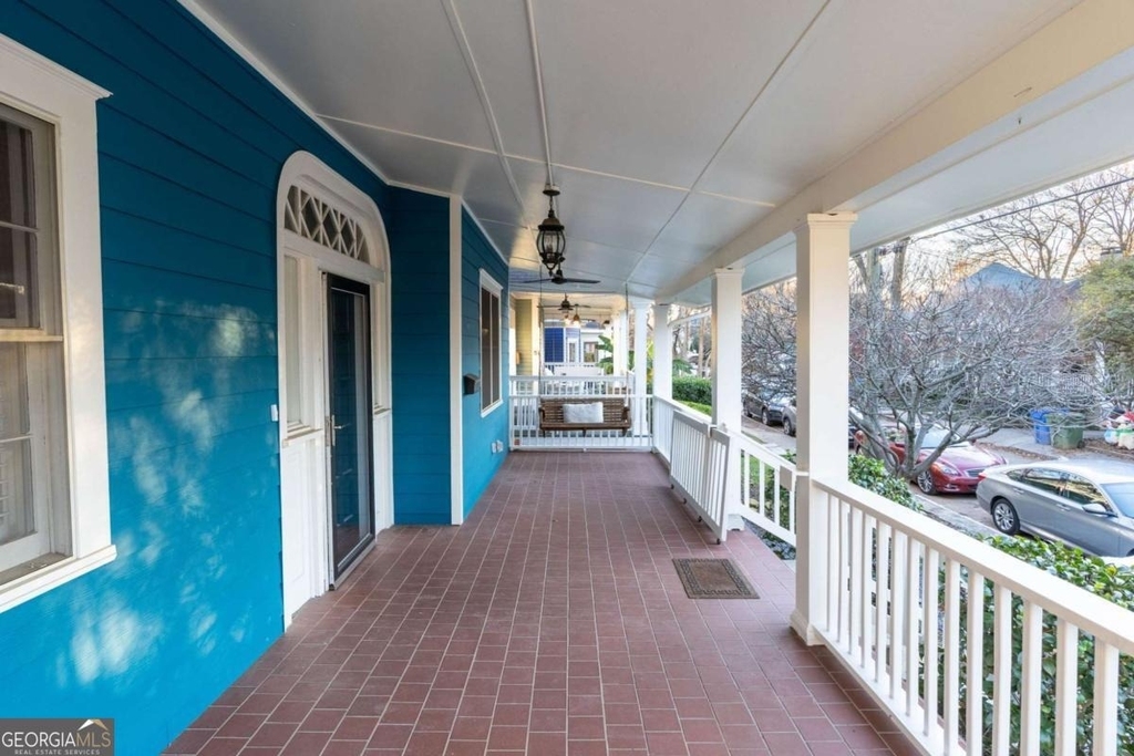311 Josephine Street Ne - Photo 2