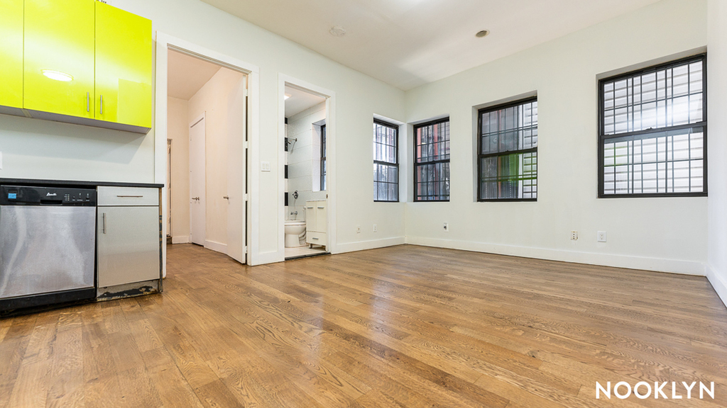 901 Bushwick Ave - Photo 15