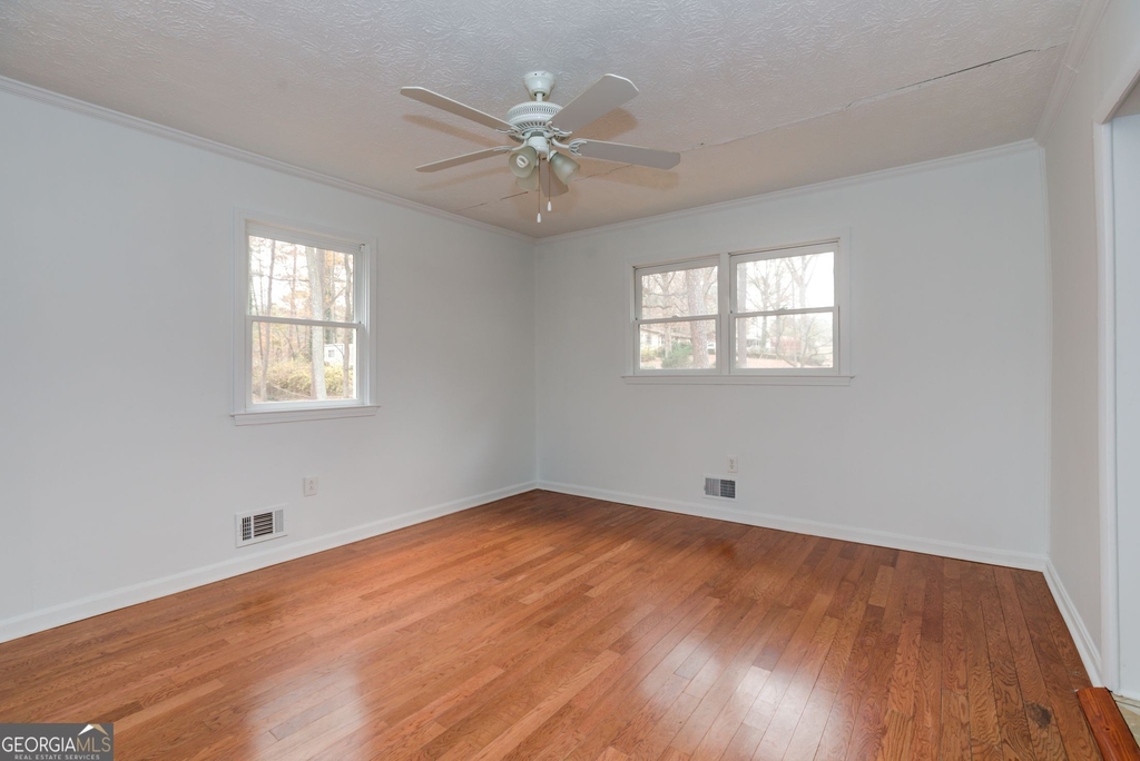 2213 Davis Road - Photo 6