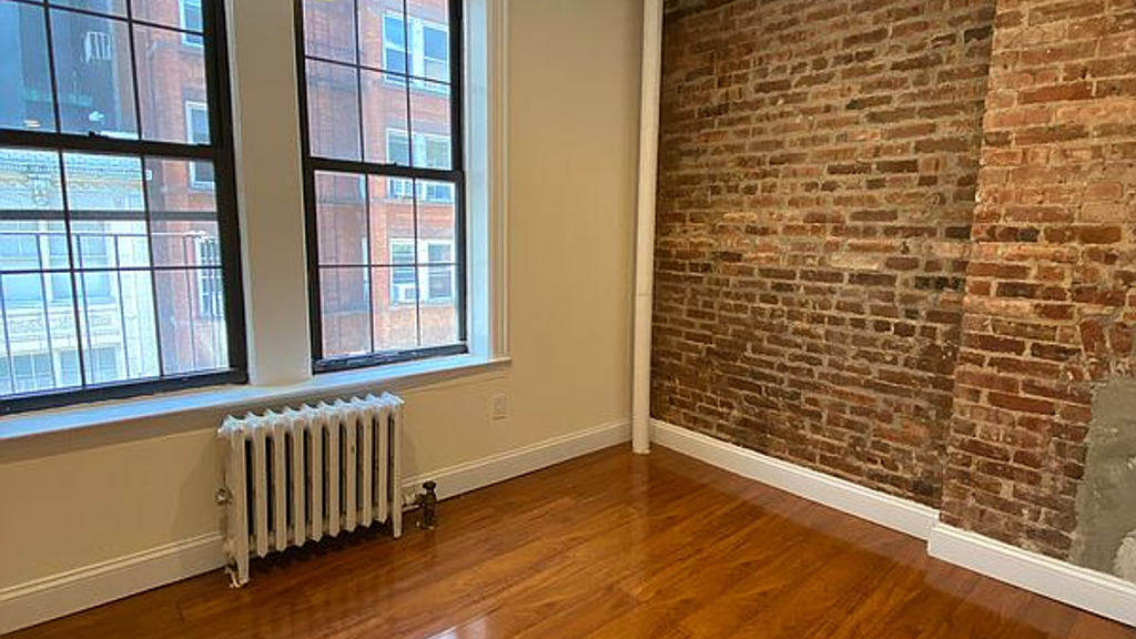 71 Pineapple St - Photo 9