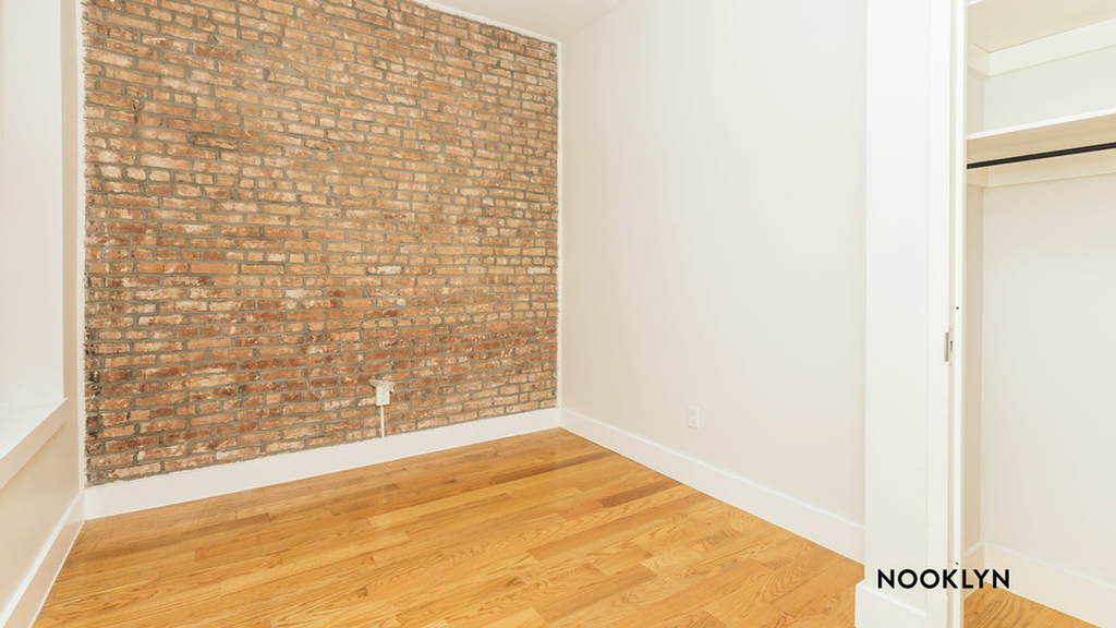 772 Jefferson Ave  - Photo 19