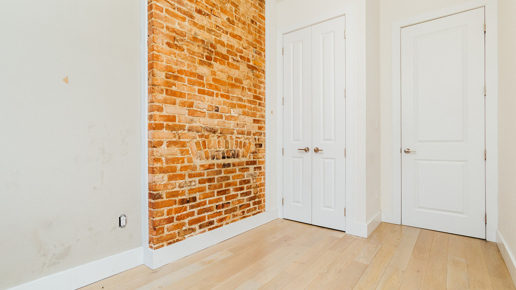 209 Malcolm X Blvd  - Photo 11
