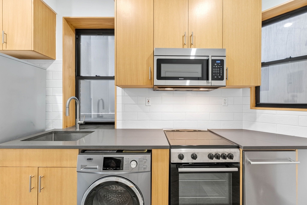212 Lafayette Street - Photo 5