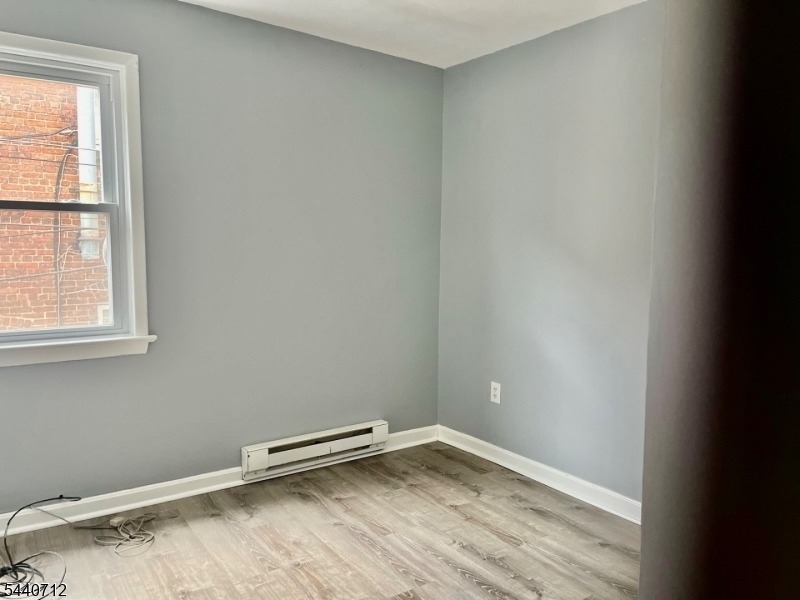 8 Newton Ave - Photo 6