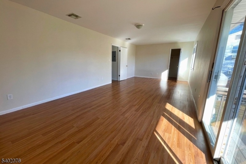 306 Lake Shore South - Photo 7