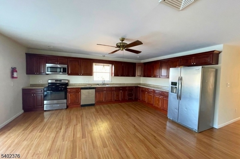 306 Lake Shore South - Photo 0