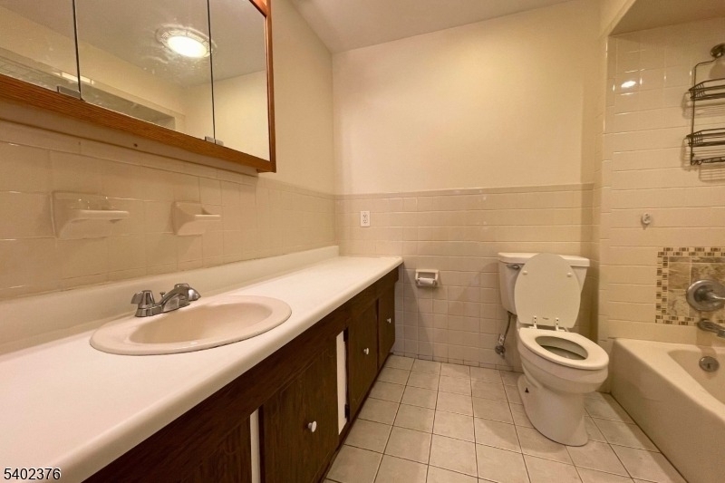 306 Lake Shore South - Photo 4