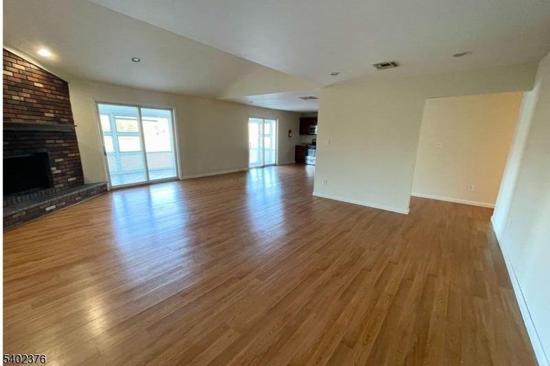 306 Lake Shore South - Photo 3