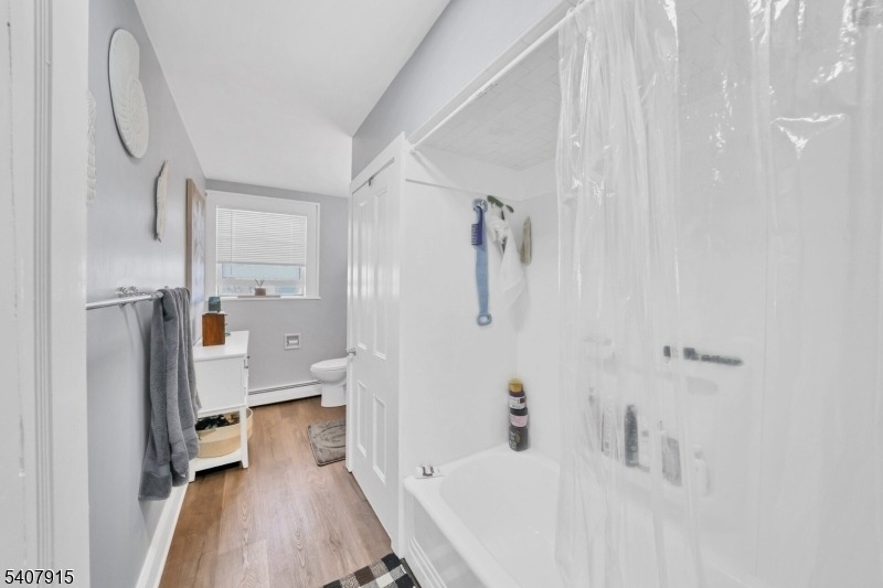 137 Belvidere Ave - Photo 3