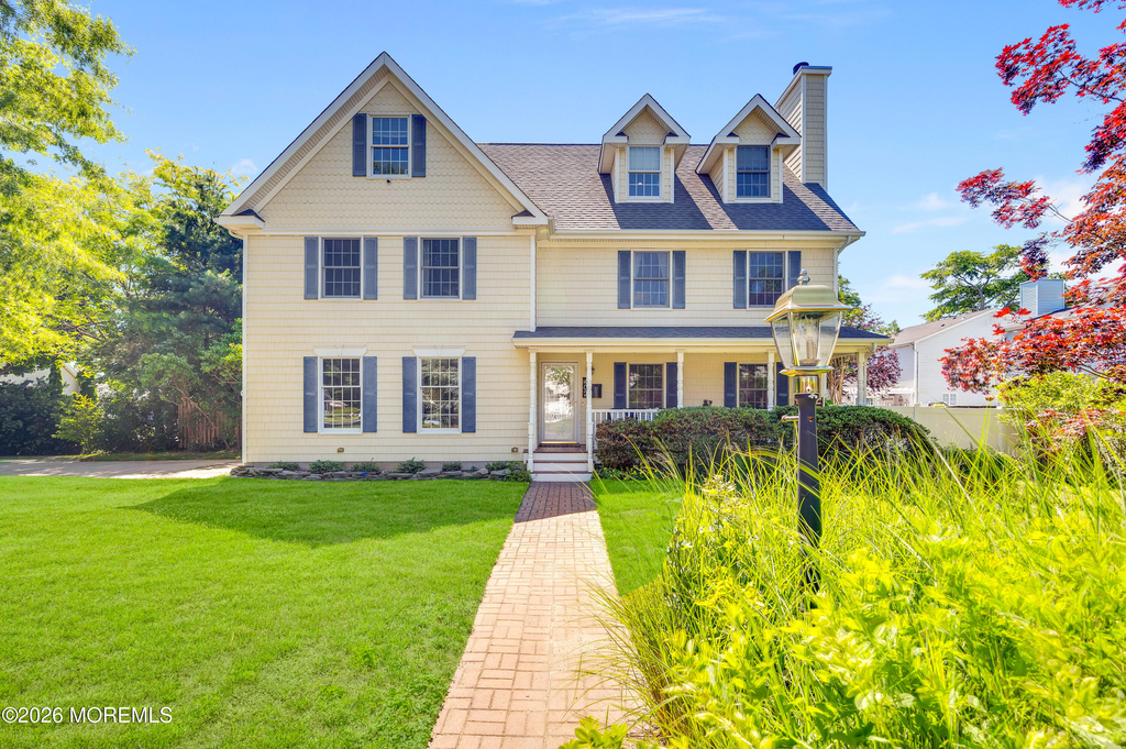 402 Morgan Parkway - Photo 0