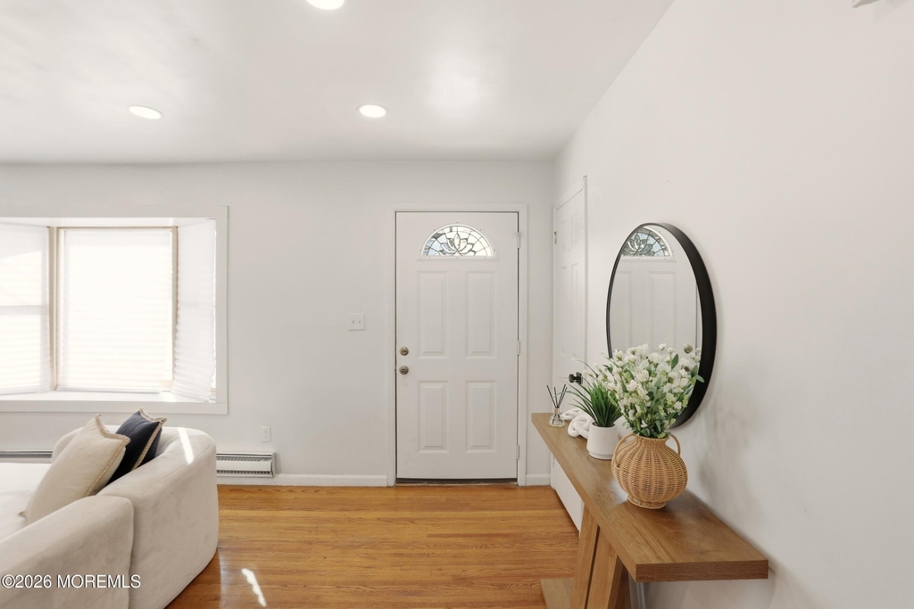 1033 Birmingham Avenue - Photo 7