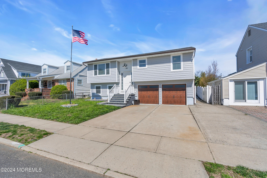 718 19th Avenue - Photo 3