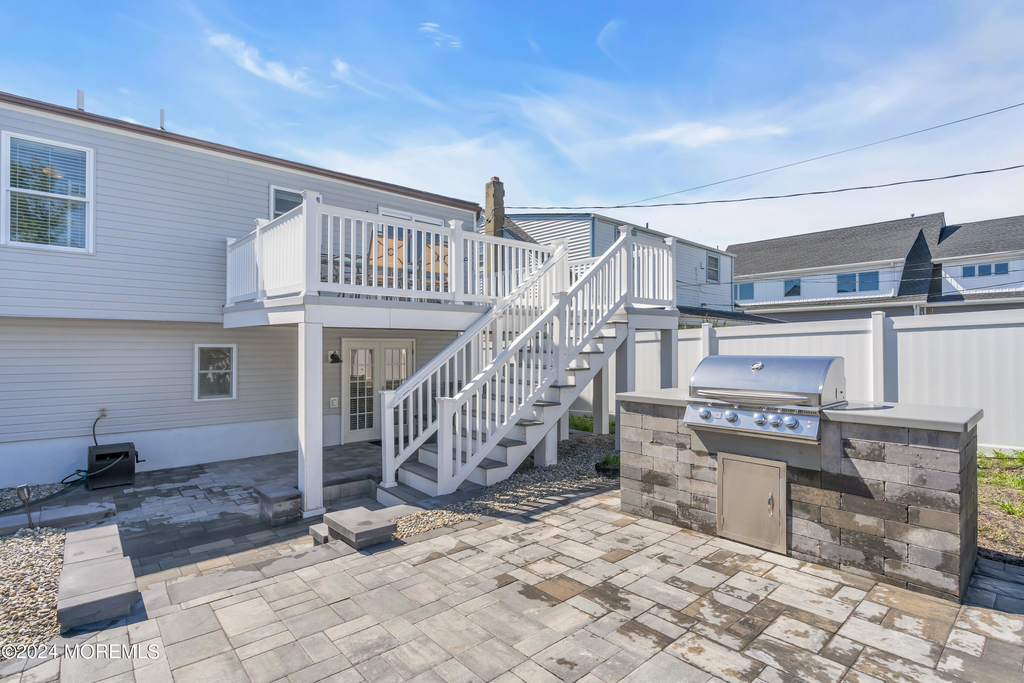 718 19th Avenue - Photo 5
