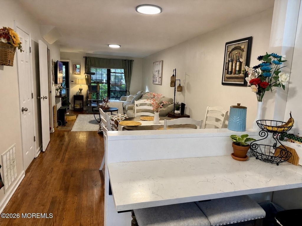 321 Spring Street - Photo 6