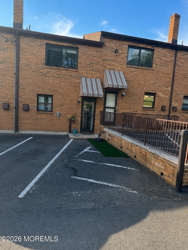 321 Spring Street - Photo 18