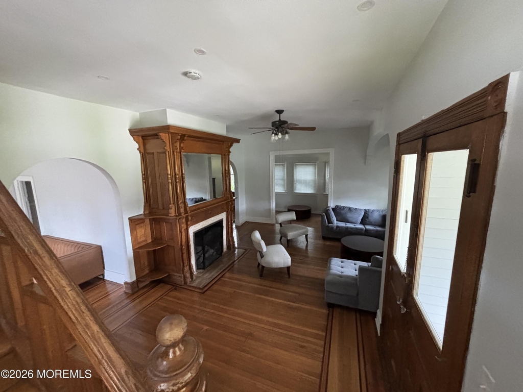 64 Hollywood Avenue - Photo 12