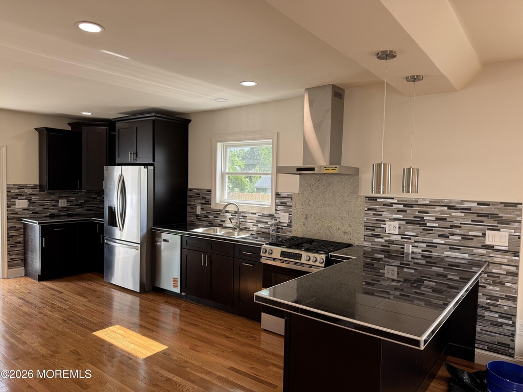 13 Locust Avenue - Photo 9