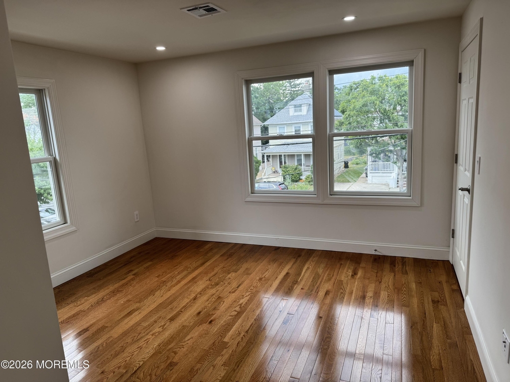 13 Locust Avenue - Photo 11
